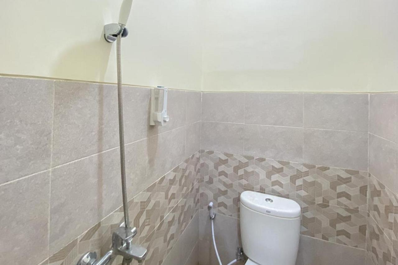 Nipa Guest House Near Universitas Widyagama Mitra Reddoorz Blimbing  外观 照片
